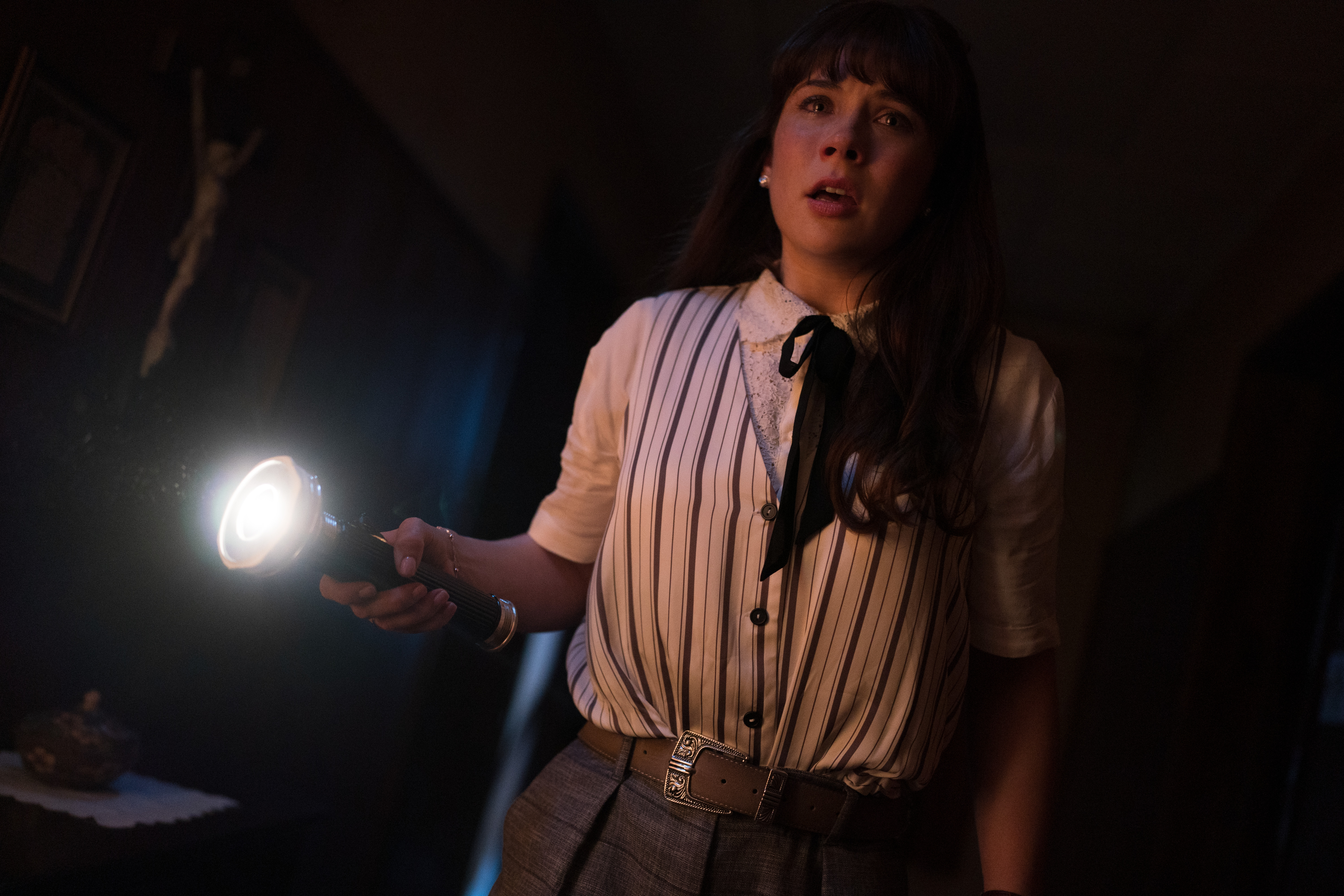 MIA TOMLINSON as Judy Warren in New Line Cinema’s “CONJURING: LAST RITES,” a Warner Bros. Pictures release